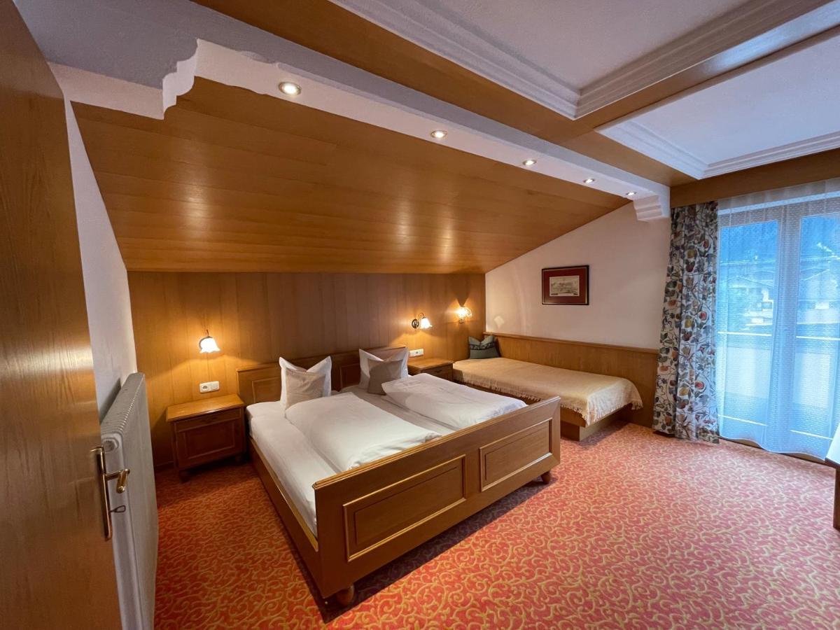 Gaestehaus Poell ไมย์อาโฮเฟิน ภายนอก รูปภาพ